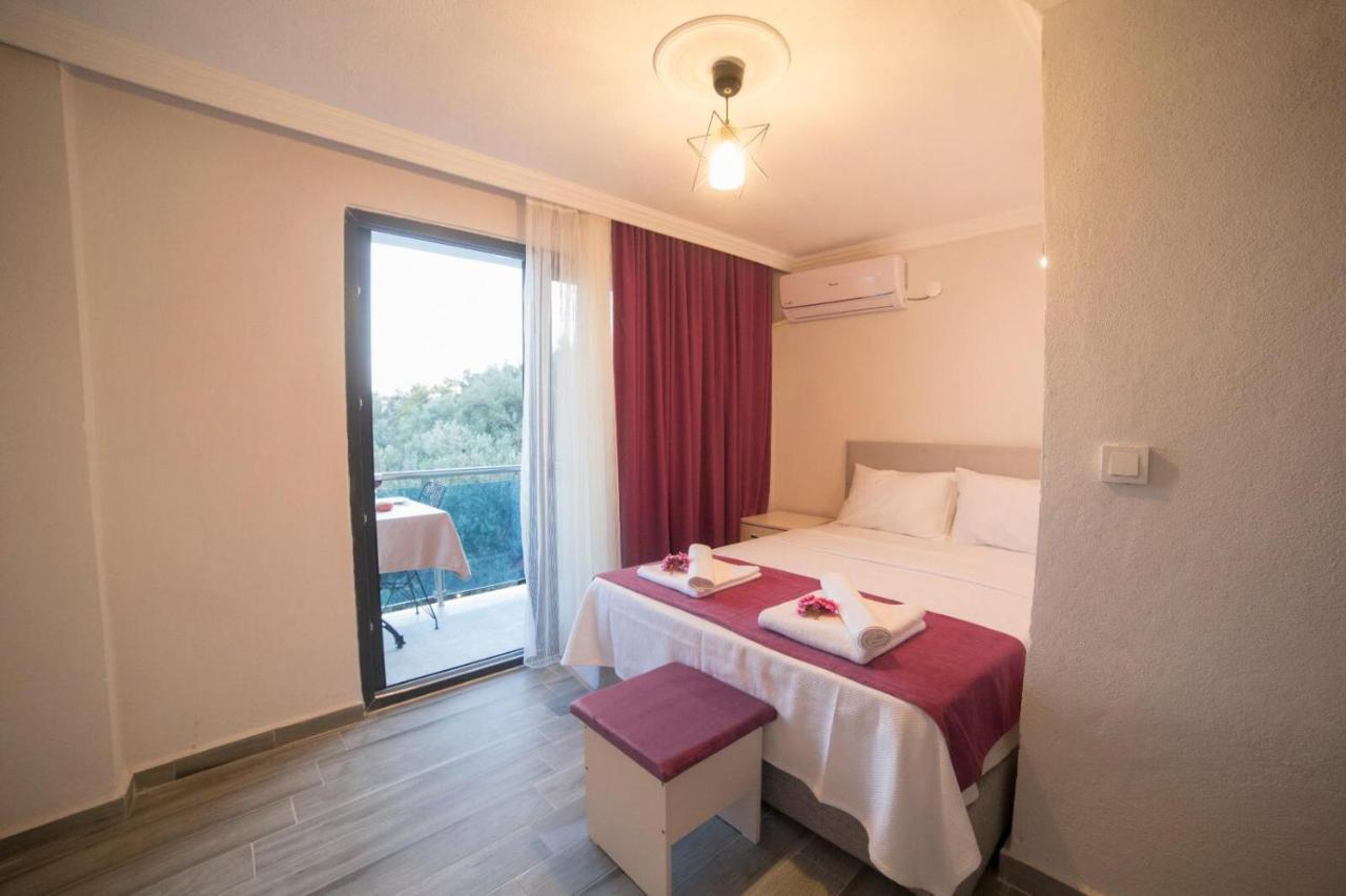 Assos Yali Butik Otel Beach Ahmetce  ภายนอก รูปภาพ